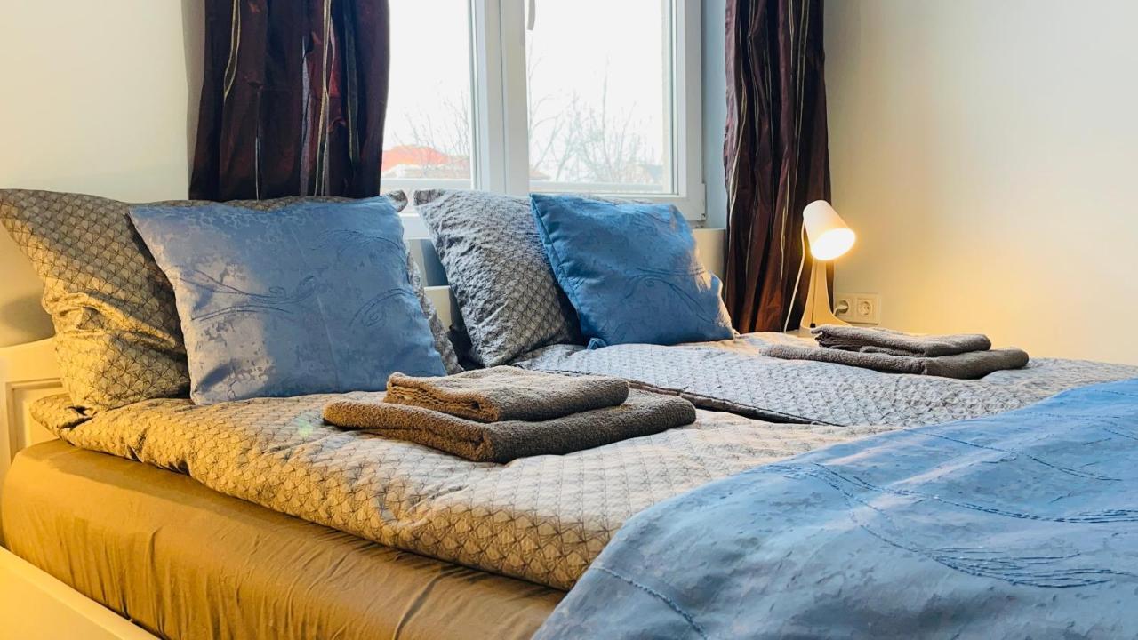 Апартаменты Cozy Spot By The Lions' Bridge София Экстерьер фото
